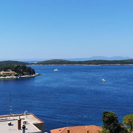 Daire Attica Dream Hvar Town